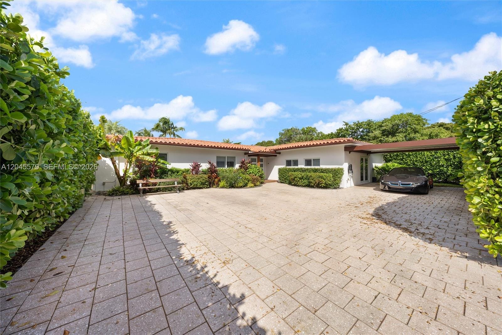 12944 Banyan Road — photo 2