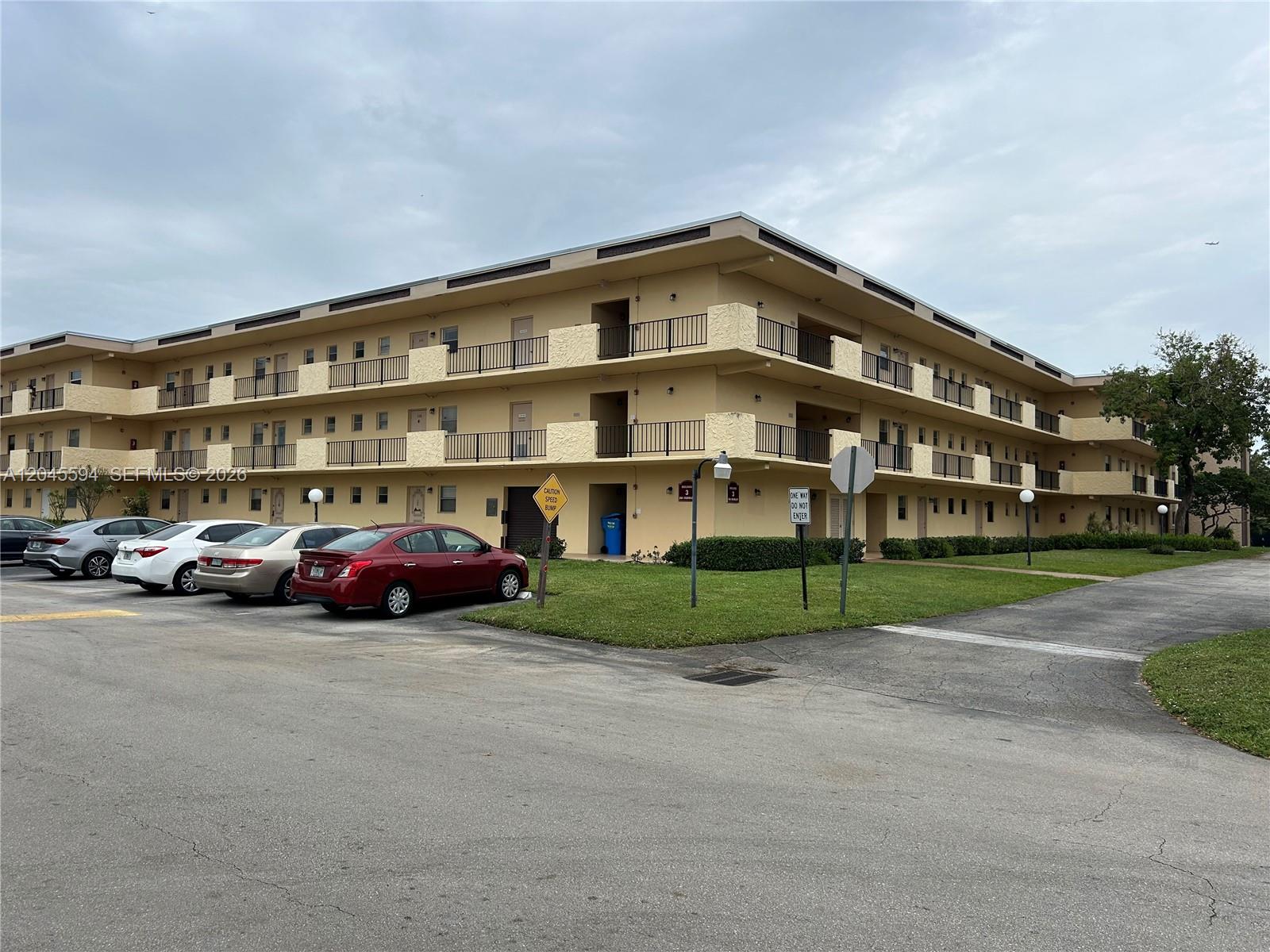 201 Berkley Road 104, Hollywood, FL 33024, Hollywood