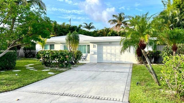 262 Bombay Avenue, Lauderdale-By-The-Sea, FL 33308