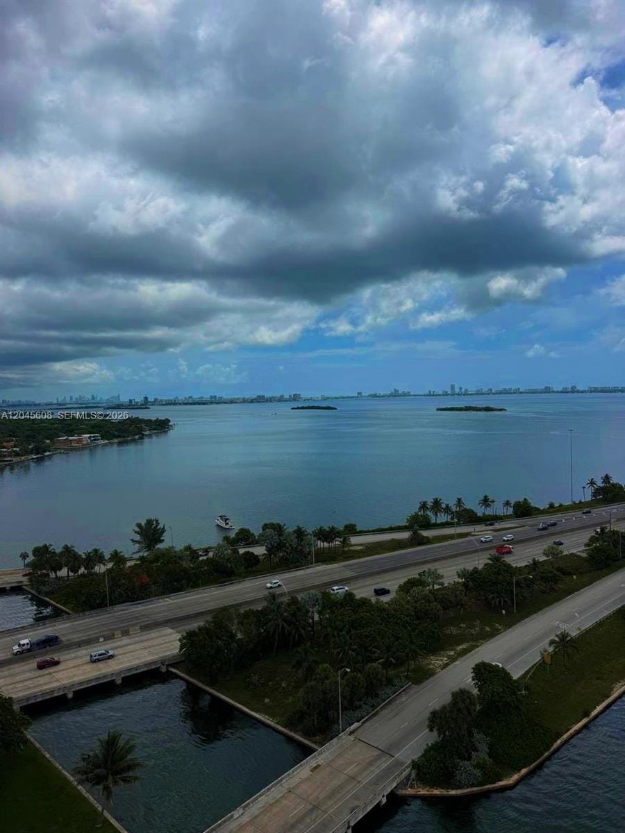 600 NE 36 Street PH22, Miami, FL 33137 photo 9