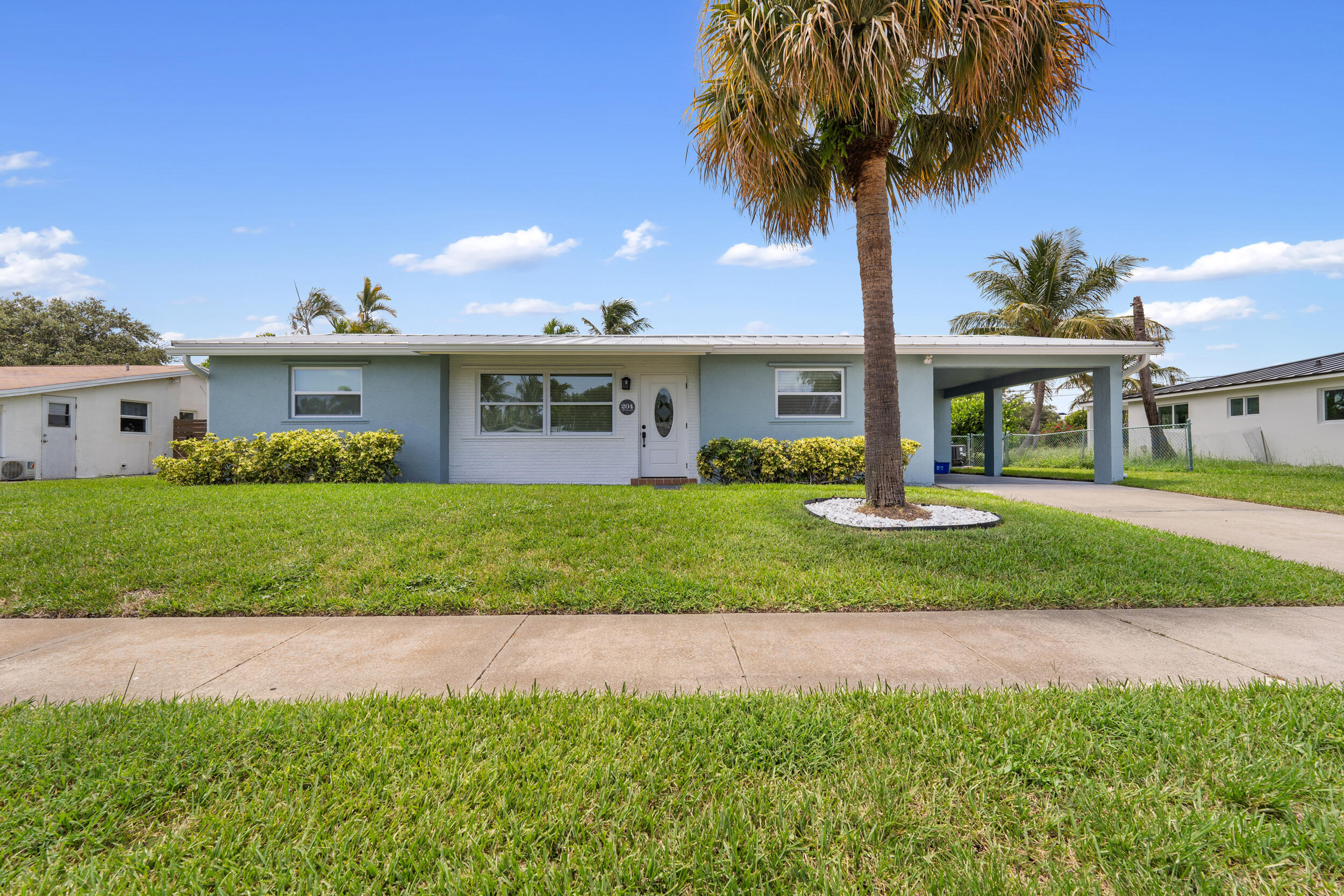 204 Circle E, Jupiter, FL 33458, Jupiter