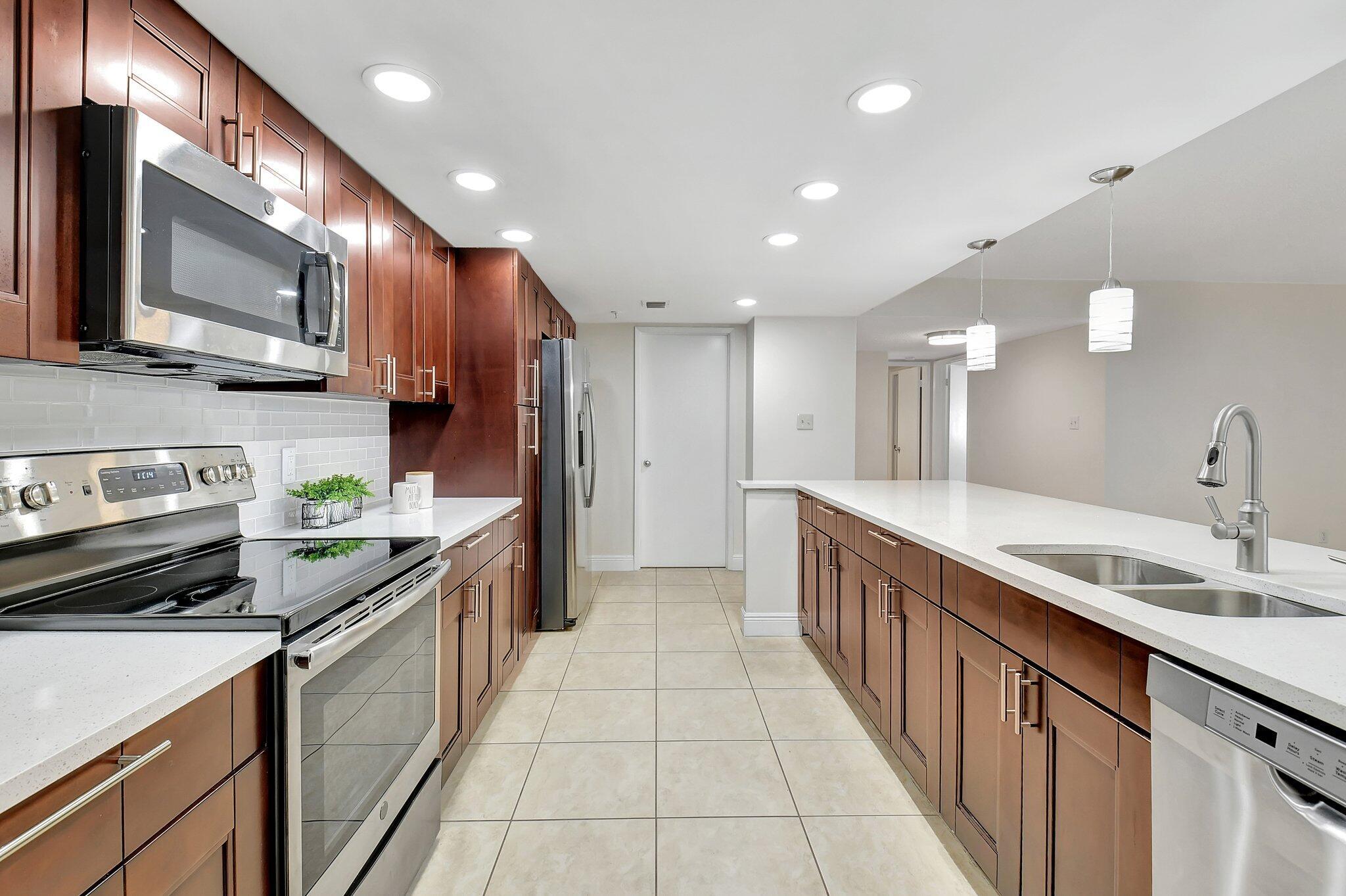 820 Lavers Circle G402, Delray Beach, FL 33444, Delray Beach