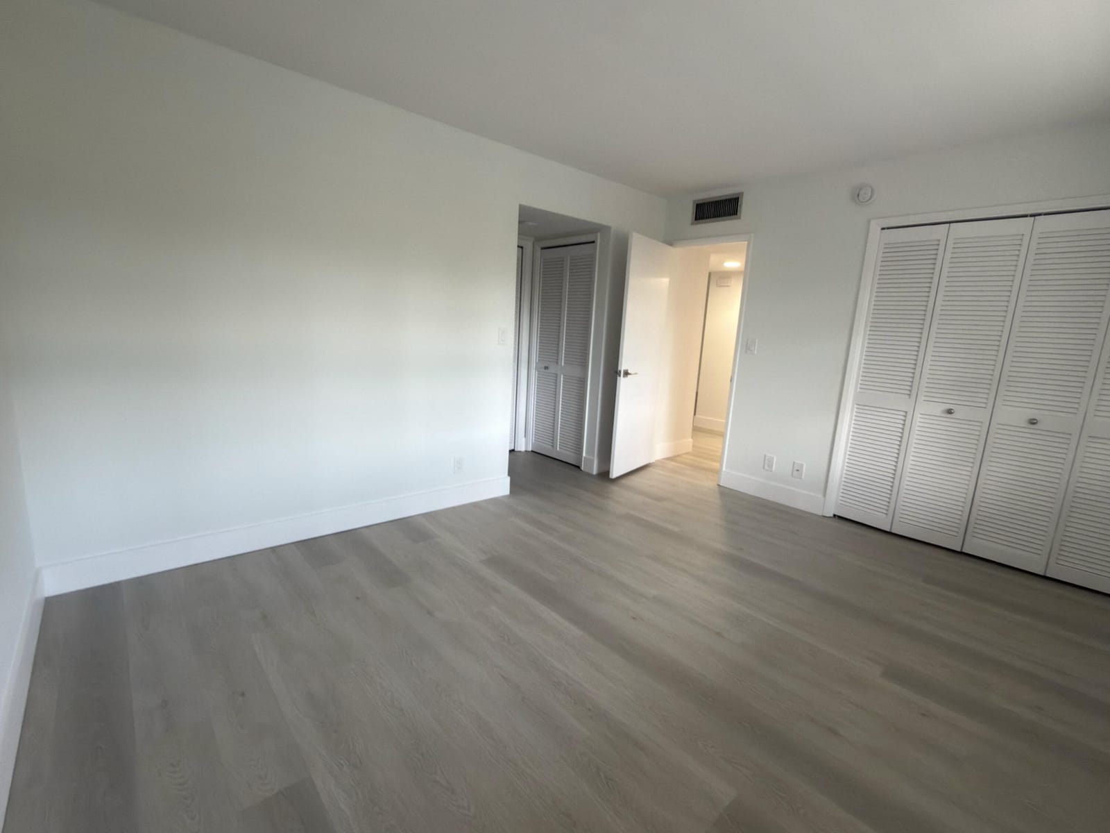 625 Oaks Drive 305, Pompano Beach, FL 33069 photo 7