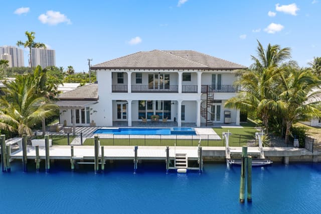 1200 Bimini Lane, Riviera Beach, FL 33404