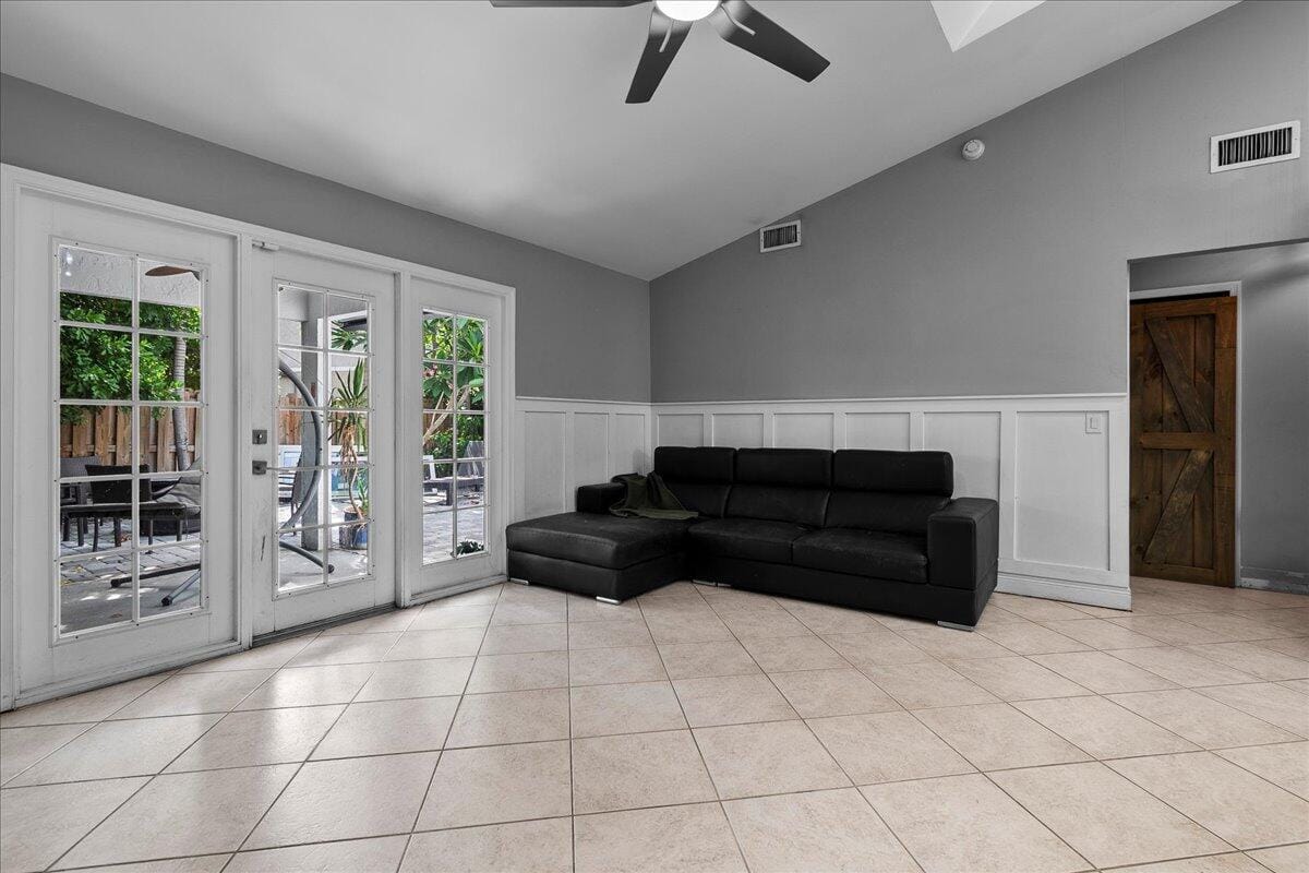 1560 Yachtman Place — photo 11