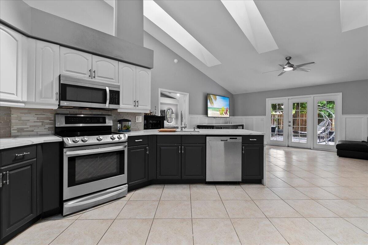 1560 Yachtman Place — photo 7