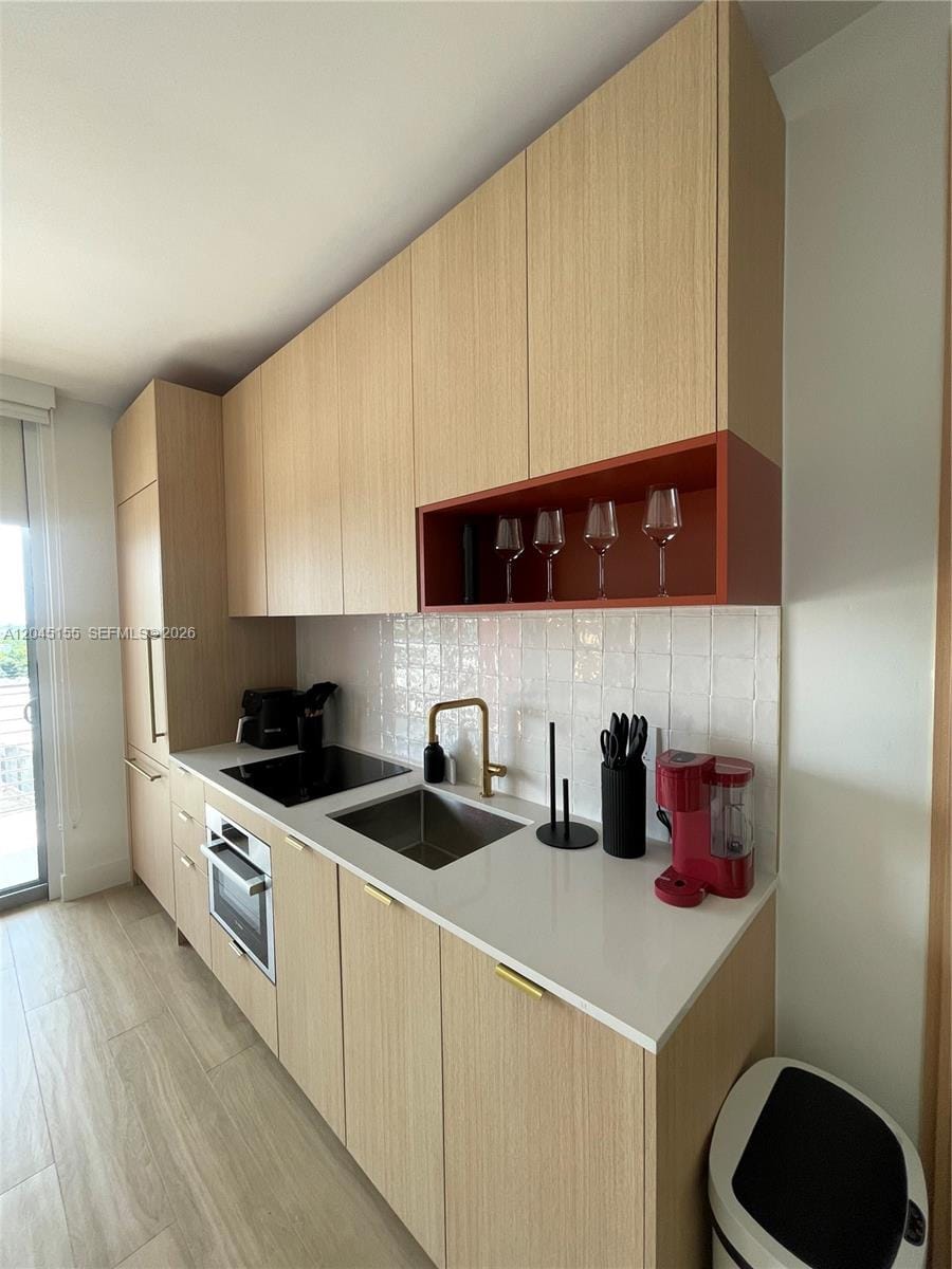 90 NE 32 819 — photo 11