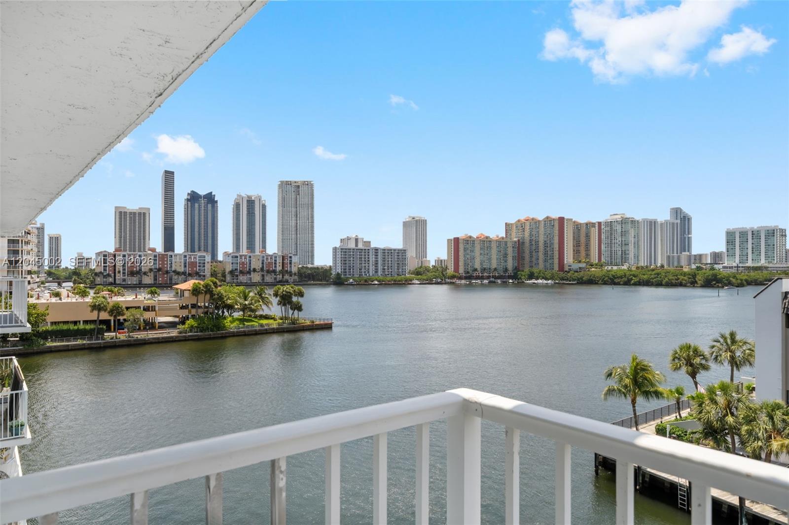 4000 NE 169th Street 607, North Miami Beach, FL 33160