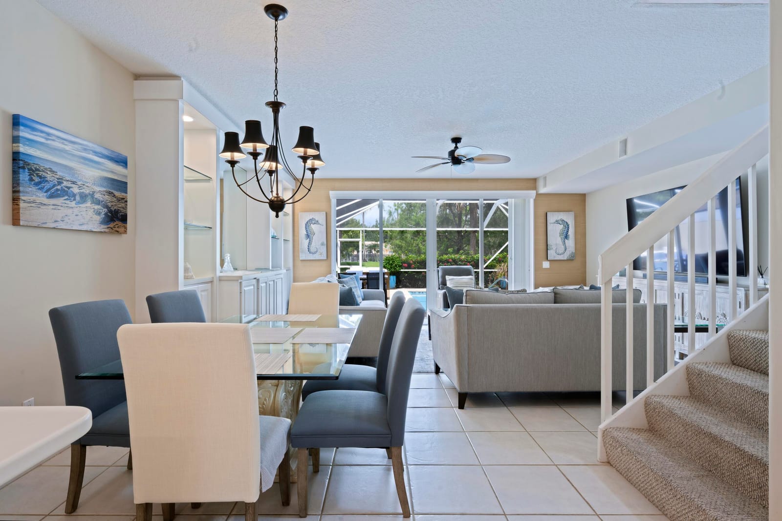 435 Capistrano Drive — photo 2
