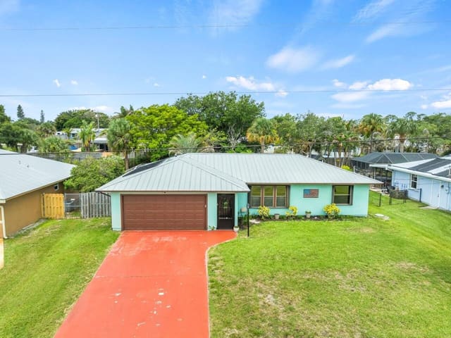 1636 NE Darlich Avenue, Corona Del Rio, Jensen Beach, FL