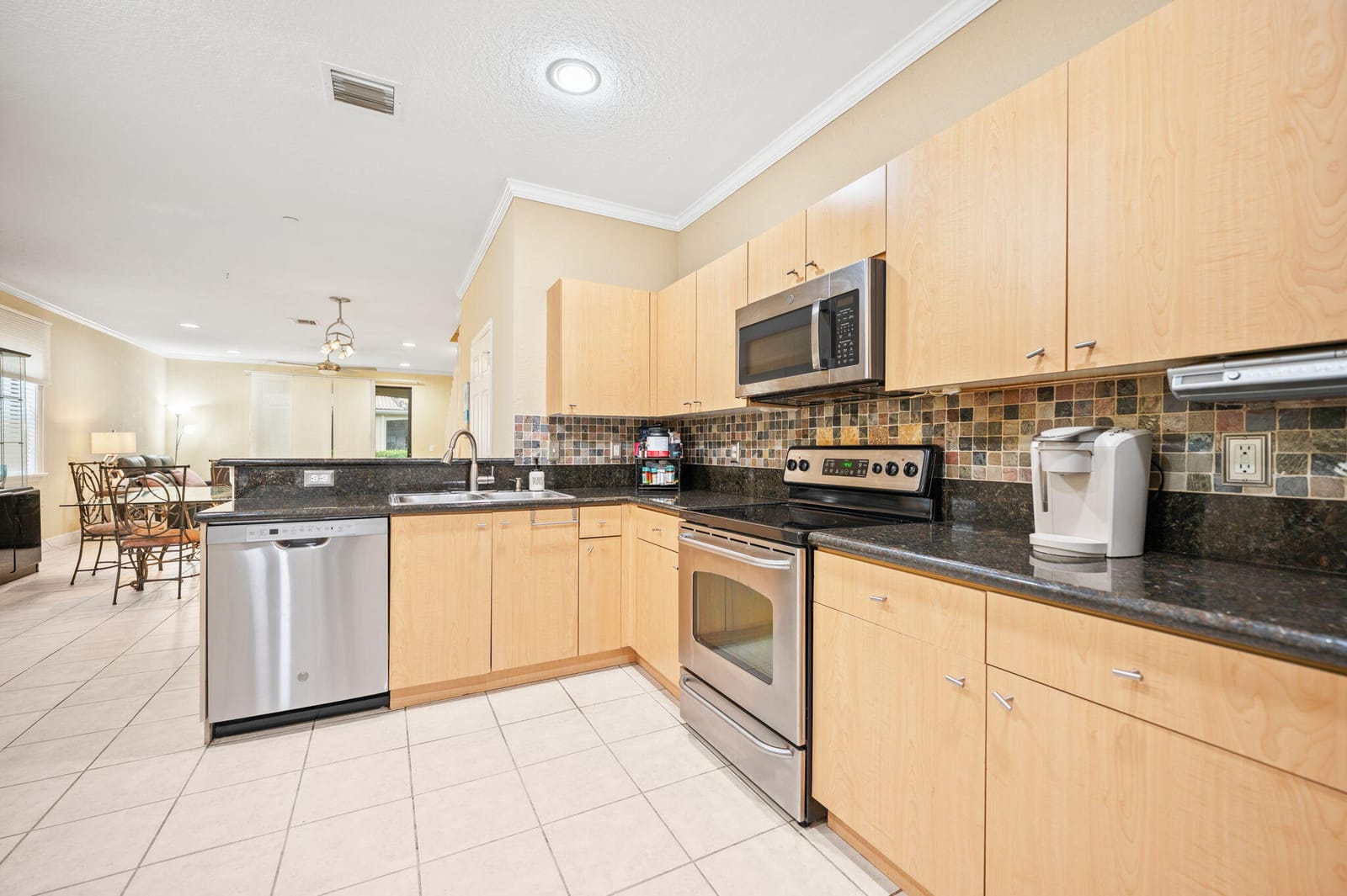 4212 Vineyard Circle — photo 5