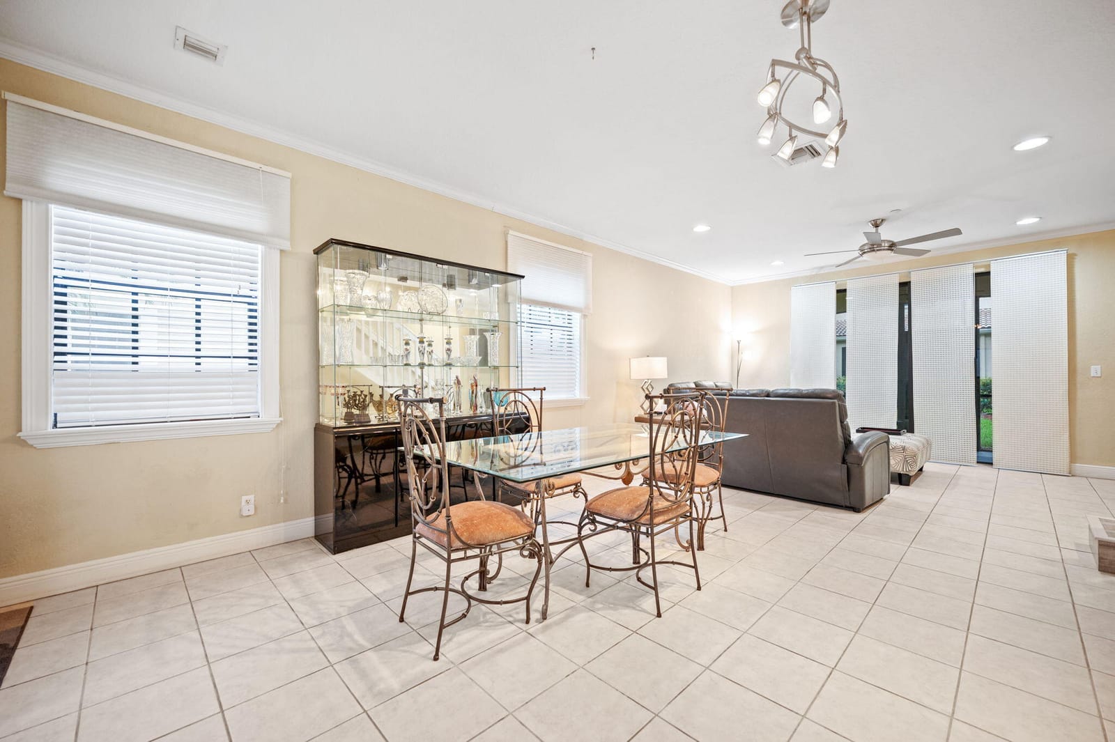 4212 Vineyard Circle — photo 9