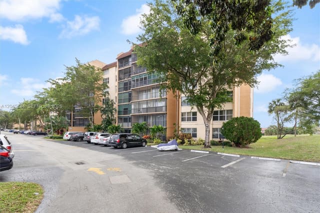3771 Environ Boulevard 455, Lauderhill, FL 33319