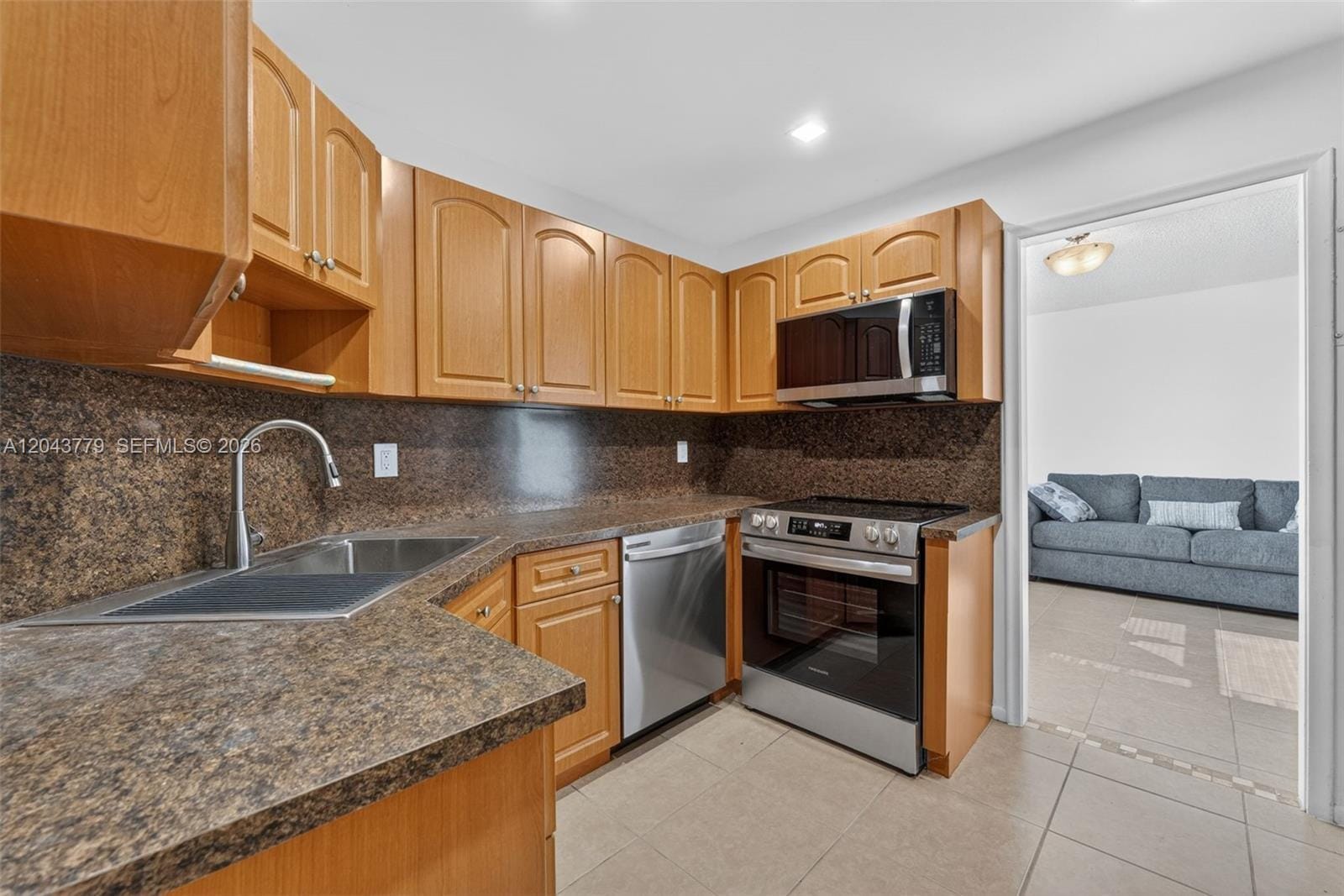 3301 Spanish Moss Terrace 405, Lauderhill, FL 33319 photo 2