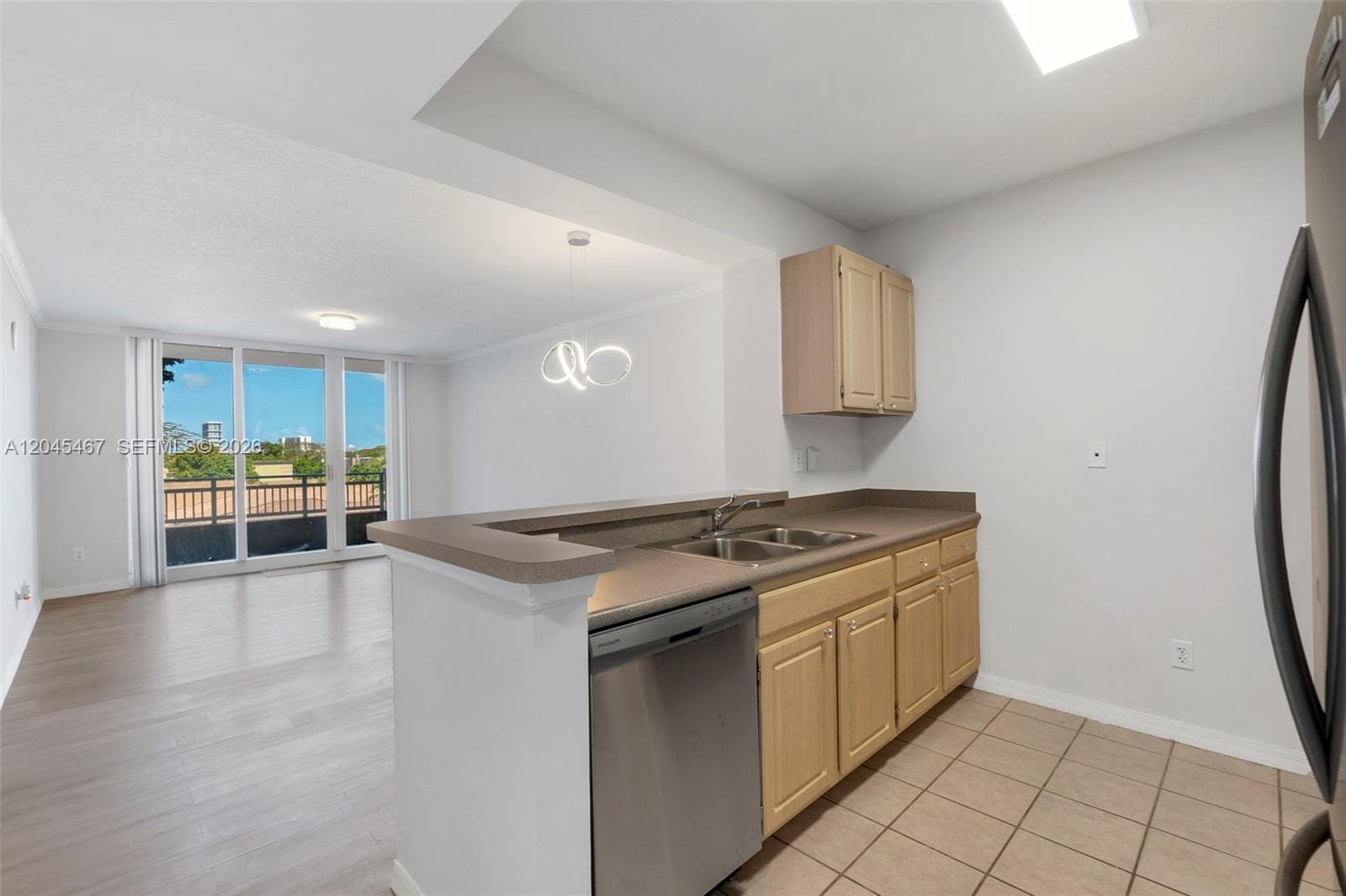2665 SW 37th Avenue 301 — photo 5