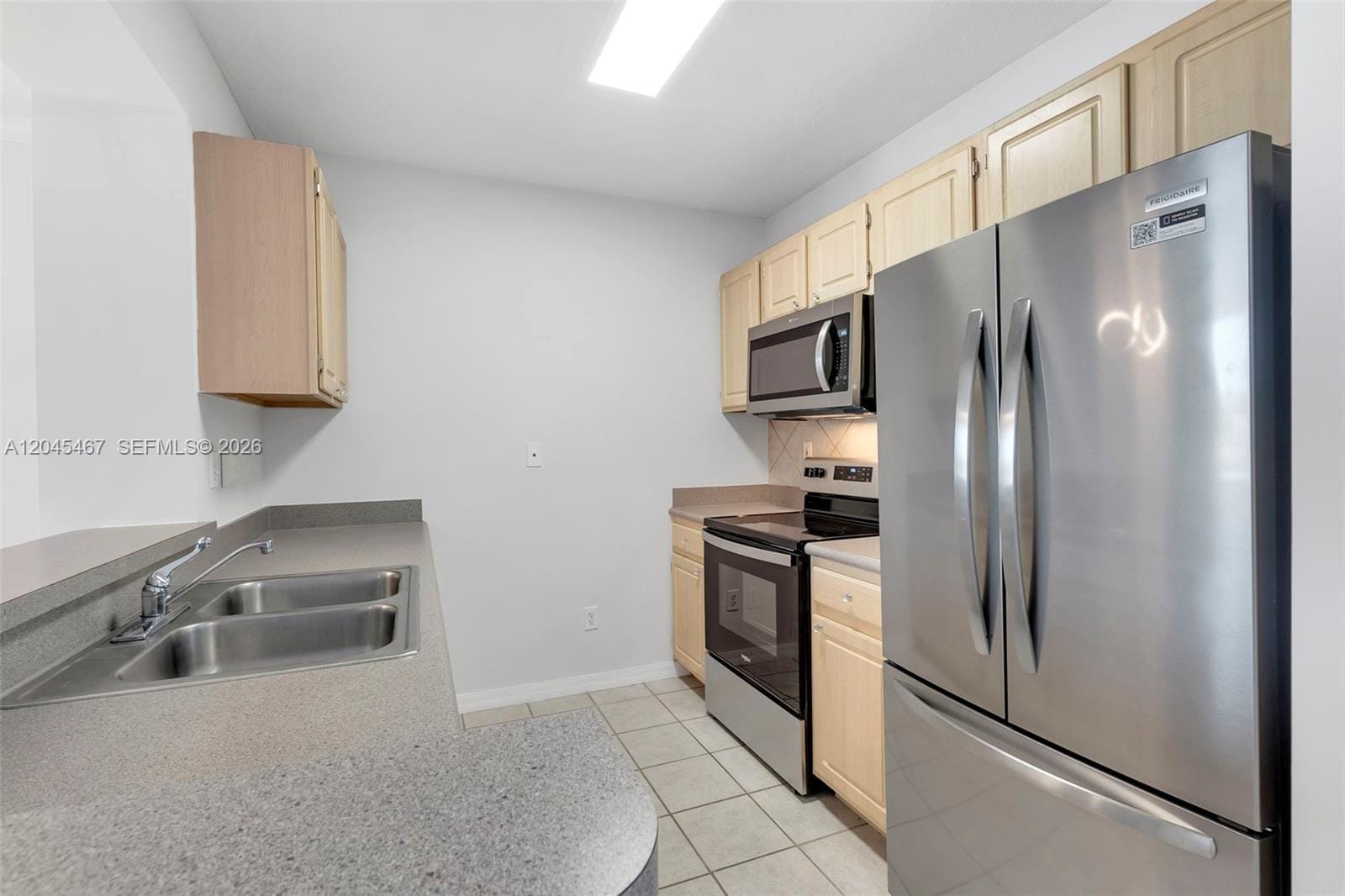 2665 SW 37th Avenue 301 — photo 6
