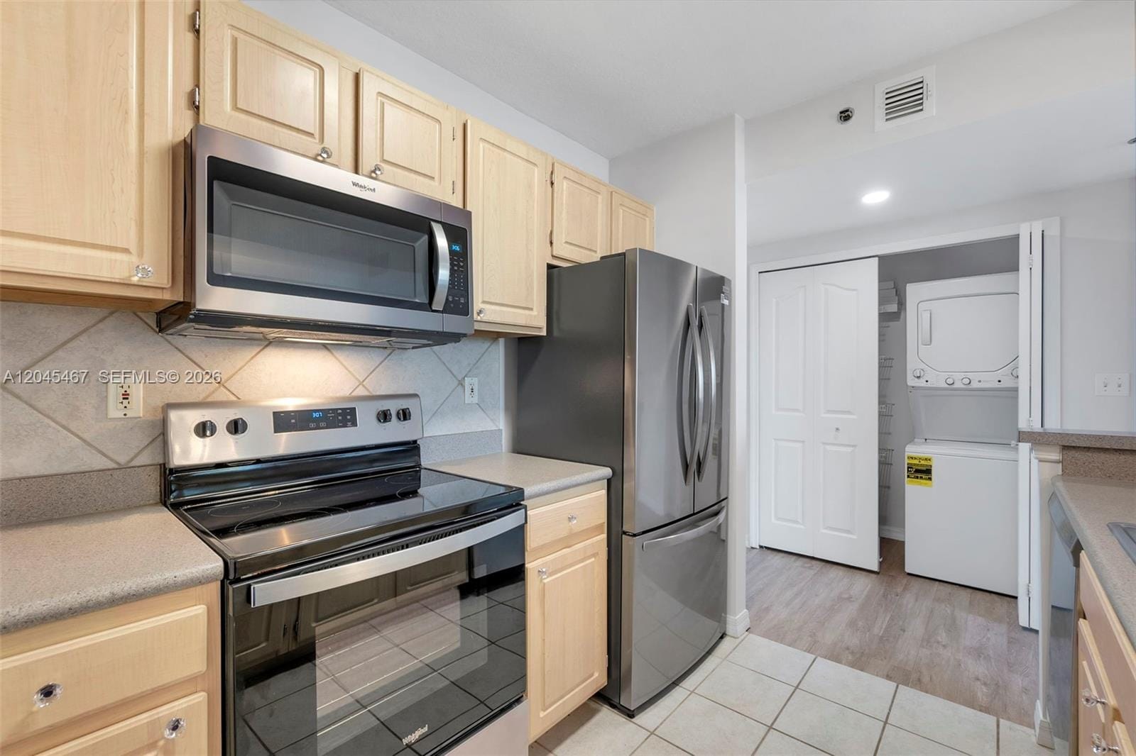2665 SW 37th Avenue 301 — photo 8