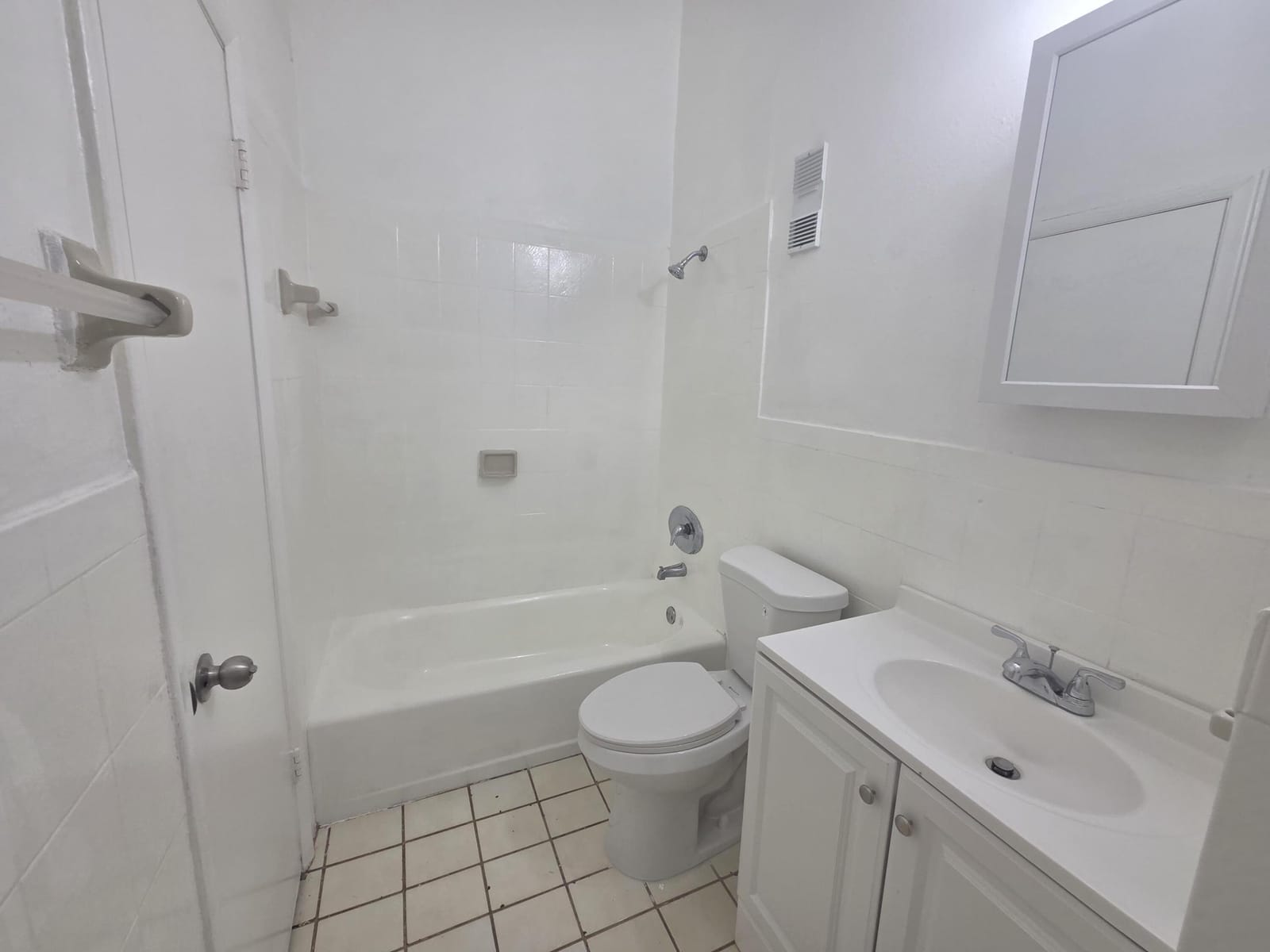 4432 NW 185th Street 4432 — photo 9