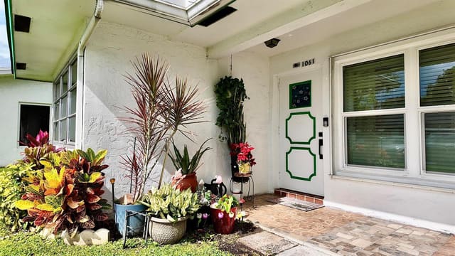 1061 NW 85th Terrace A111, Lauderdale West, Plantation, FL