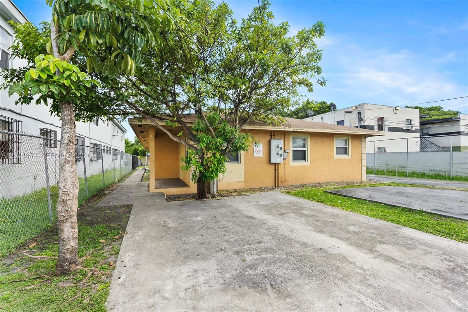 812 NW 70th Street, Miami, FL 33150 photo 2