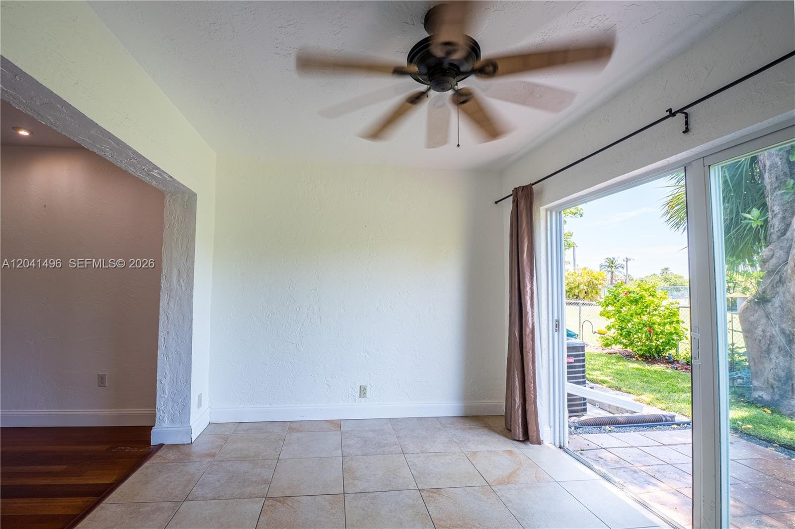 2133 N 14th Avenue — photo 12