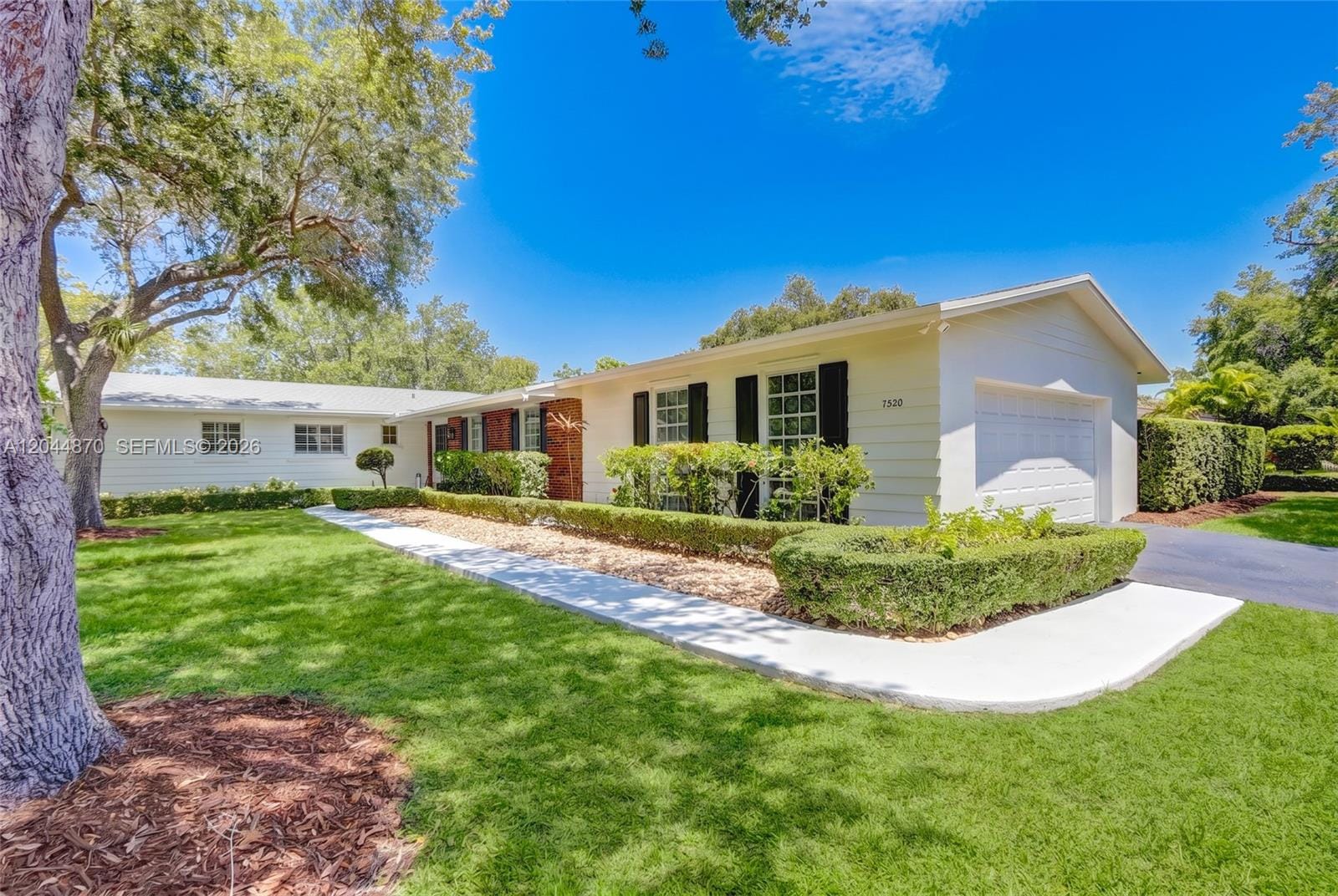 7520 SW 164th Street, Palmetto Bay, FL 33157 photo 2