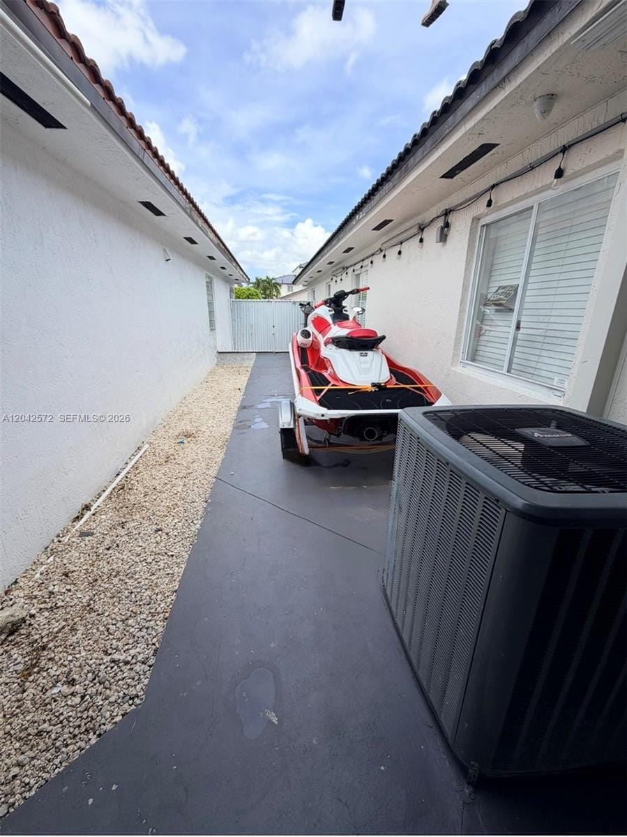 7898 W 34th Court, Hialeah, FL 33018 photo 2