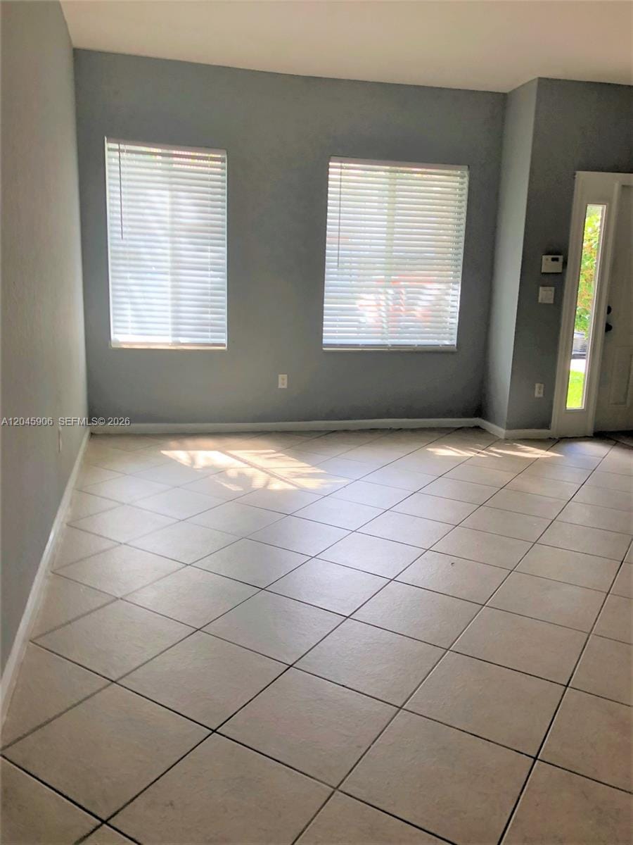 8209 SW 25th Court 103 — photo 4