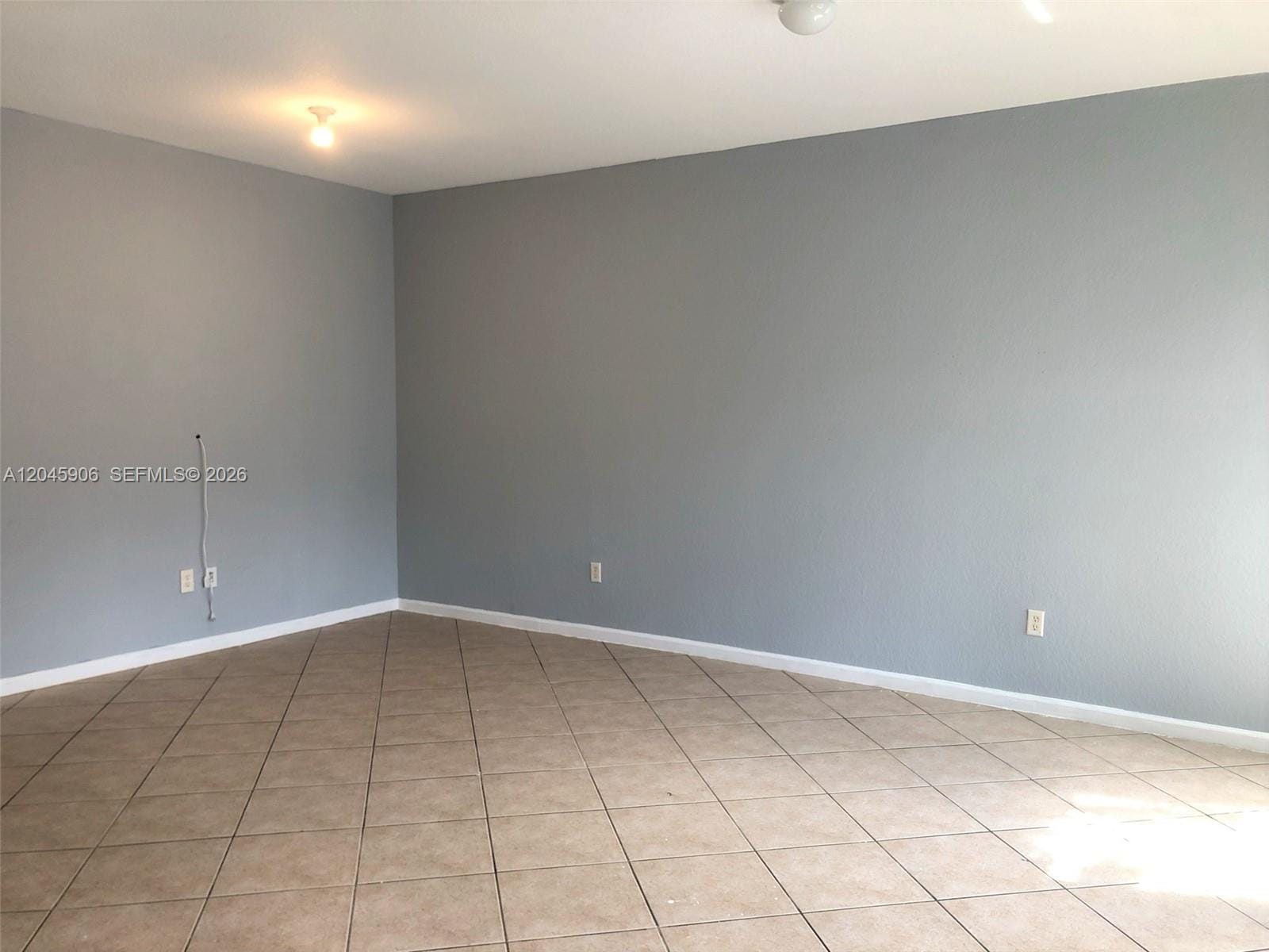 8209 SW 25th Court 103 — photo 5
