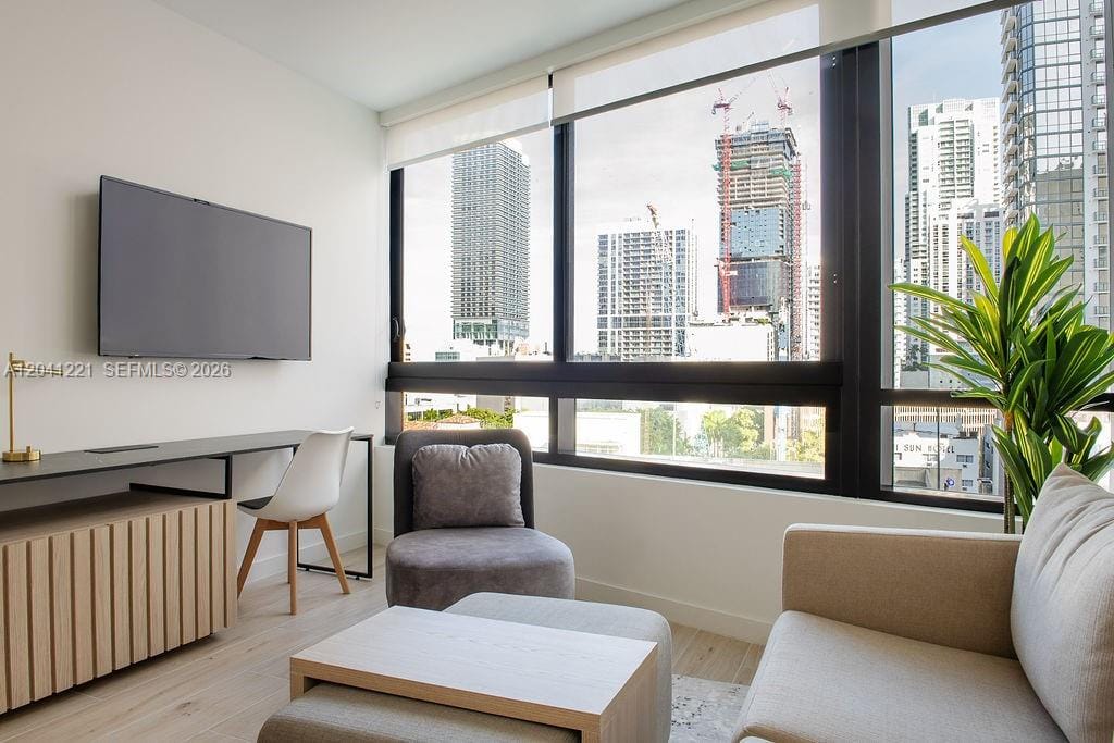 225 N Miami Avenue 1804 — photo 3