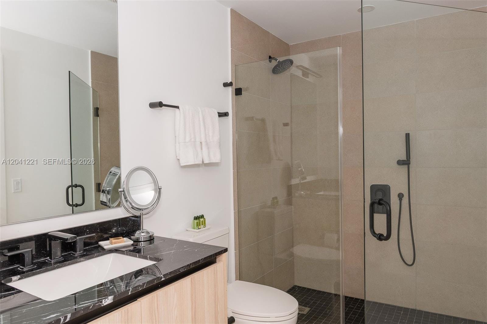 225 N Miami Avenue 1804 — photo 10