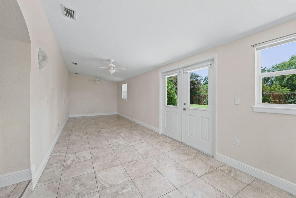 18966 SE Southgate Drive, Jupiter, FL 33469 photo 18