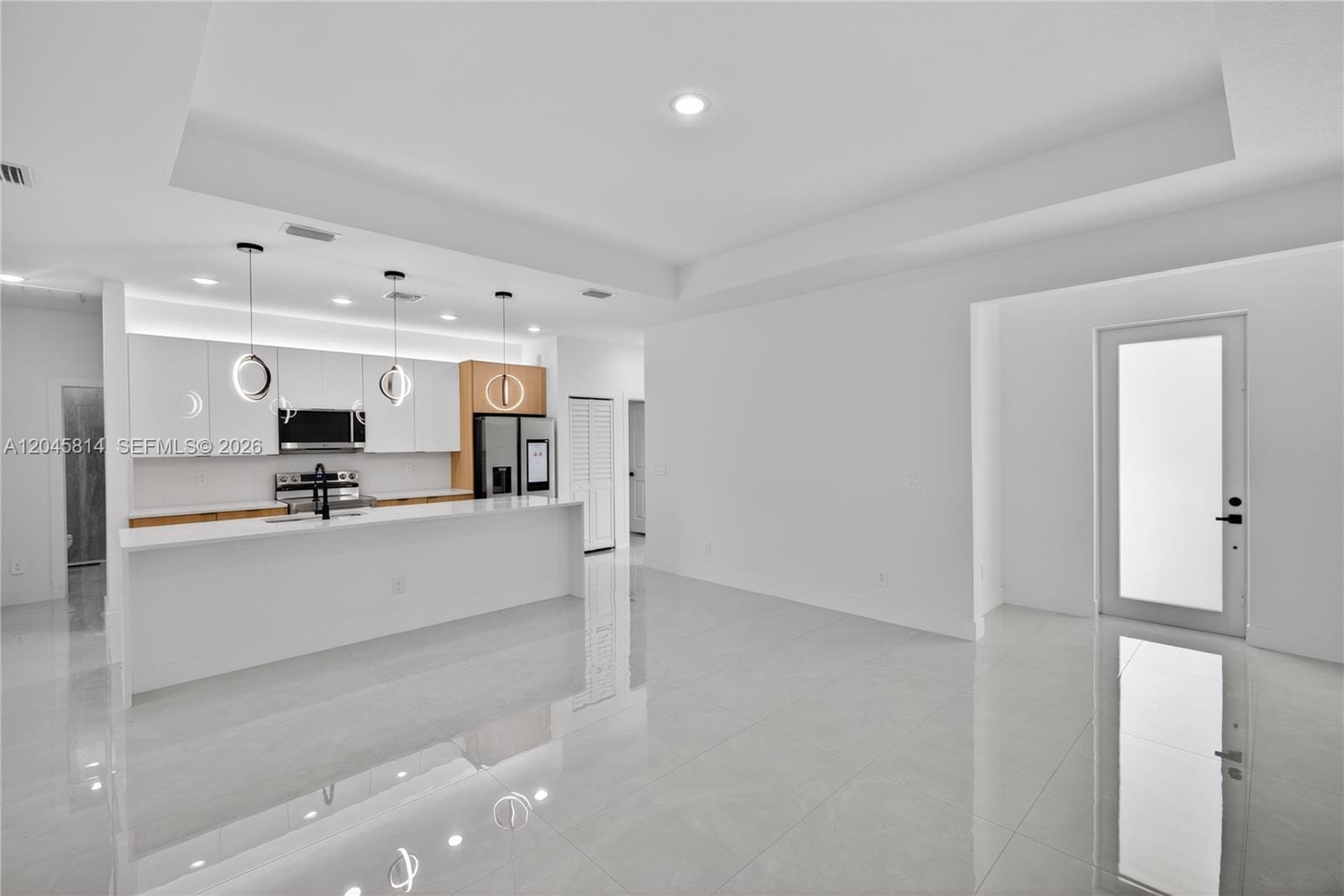 765 Jopinica Avenue — photo 4