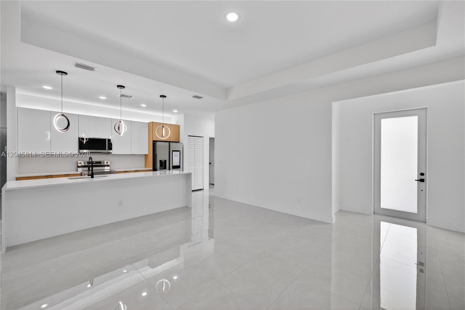 765 Jopinica Avenue — photo 6