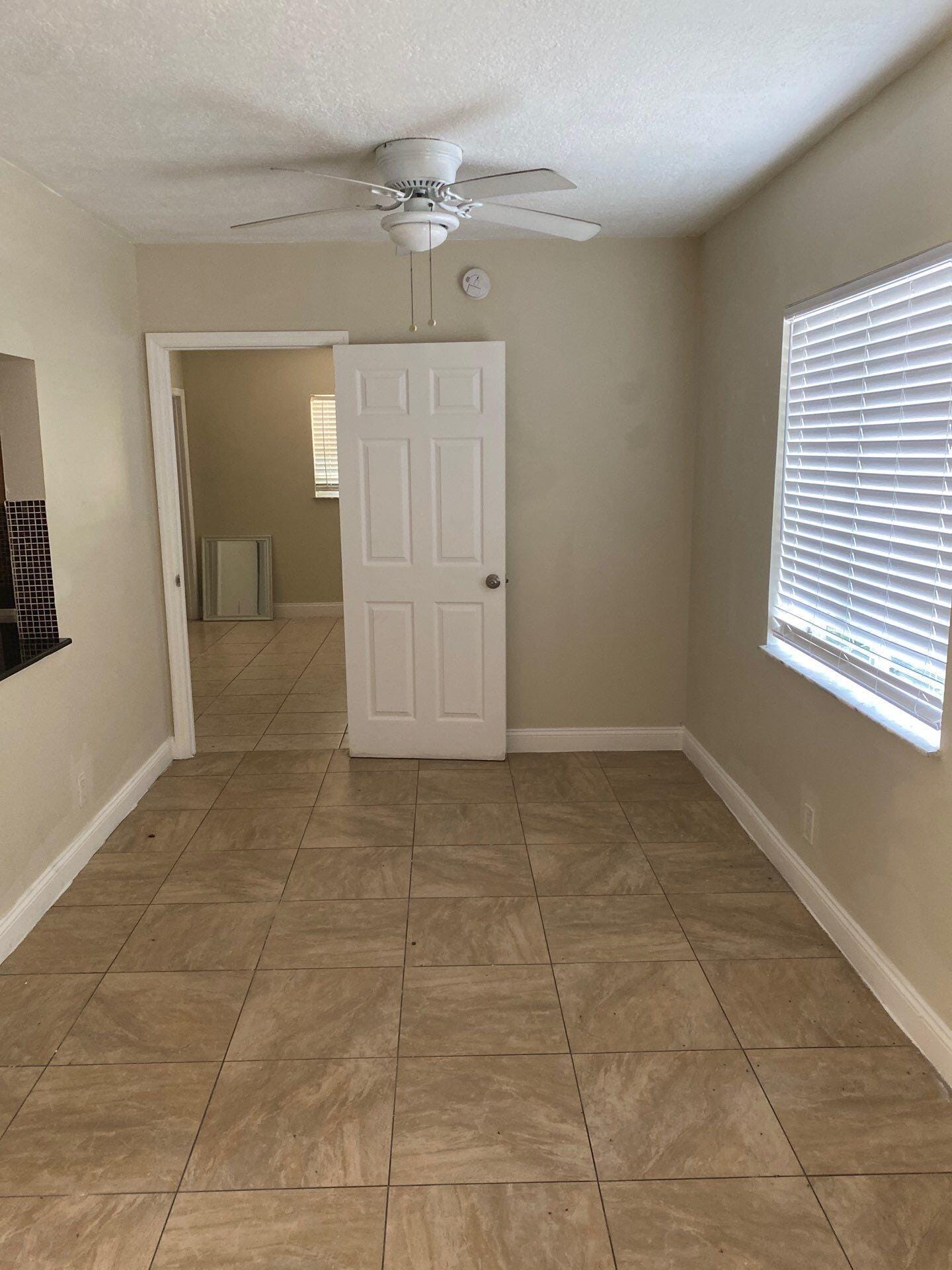1444 Windsor Court 1 — photo 7