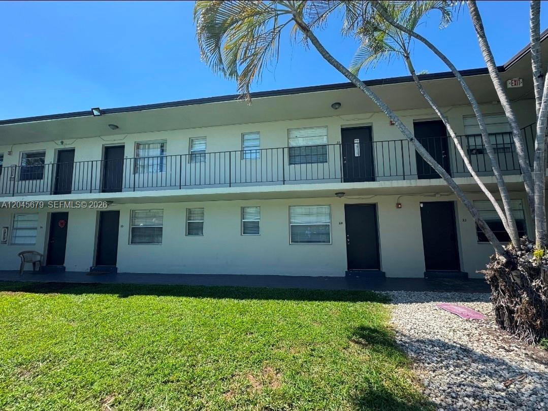 3901 SW 112th Avenue 24, Miami, FL 33165