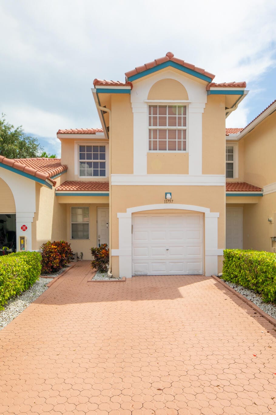11757 NW 47th Drive — photo 8