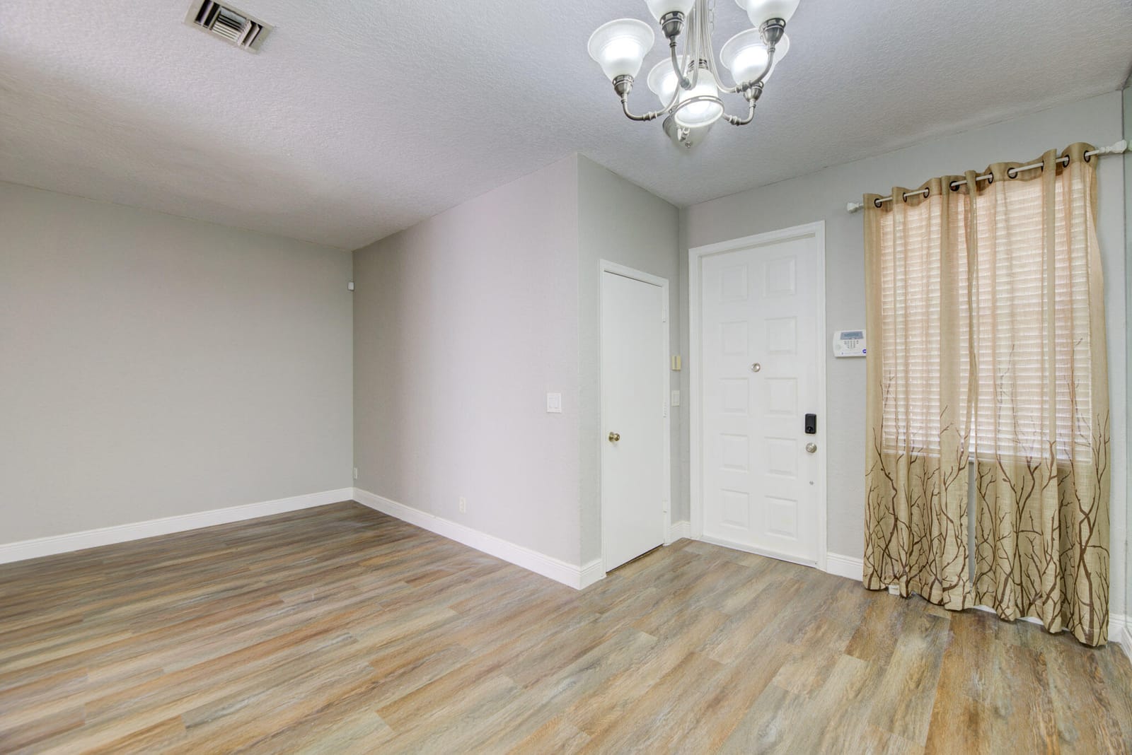 11757 NW 47th Drive — photo 10