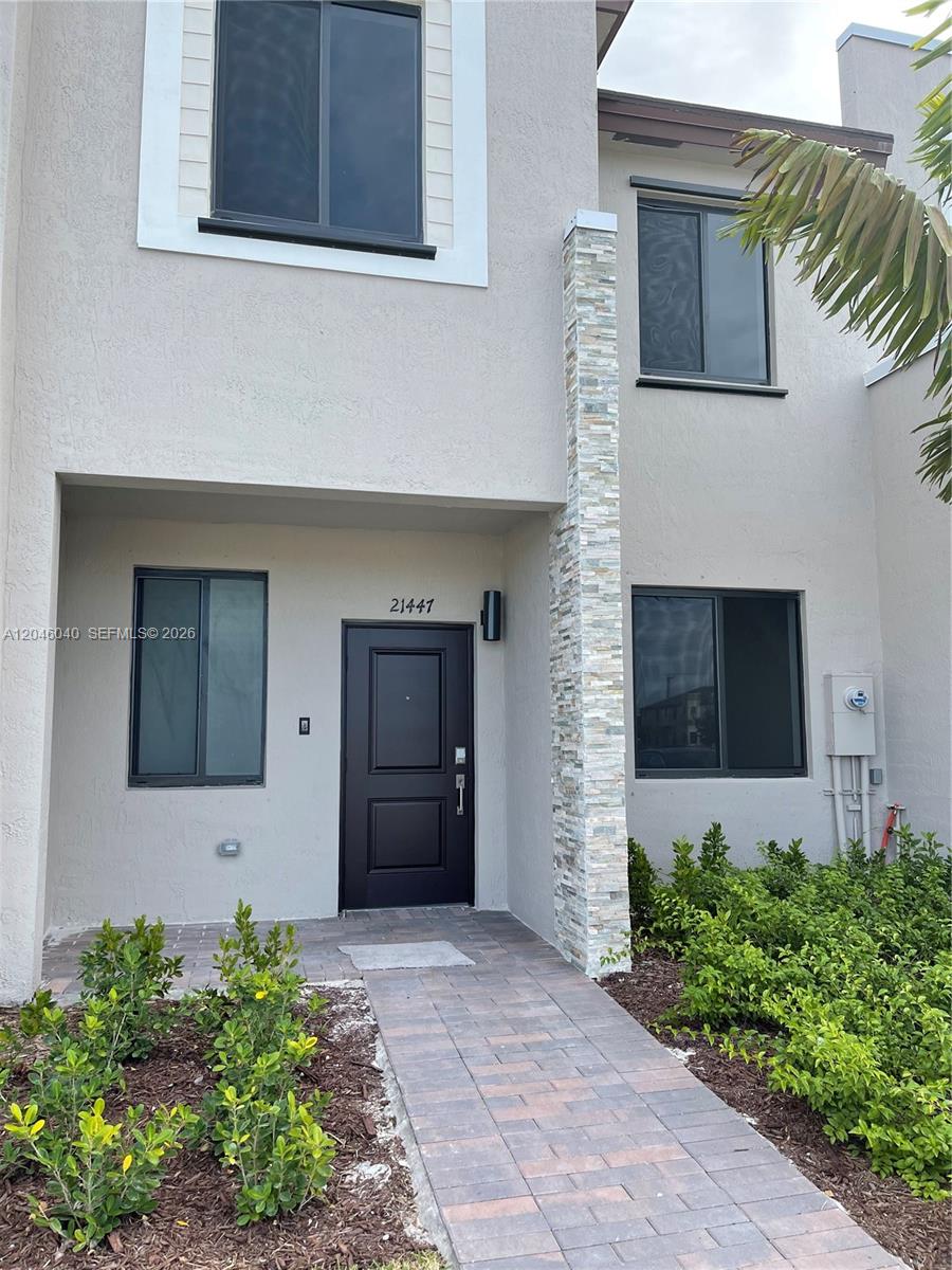 21447 NE 2nd Place, Miami, FL 33179