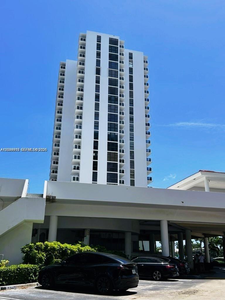 20515 E Country Club Drive 142, Aventura, FL 33180, Aventura