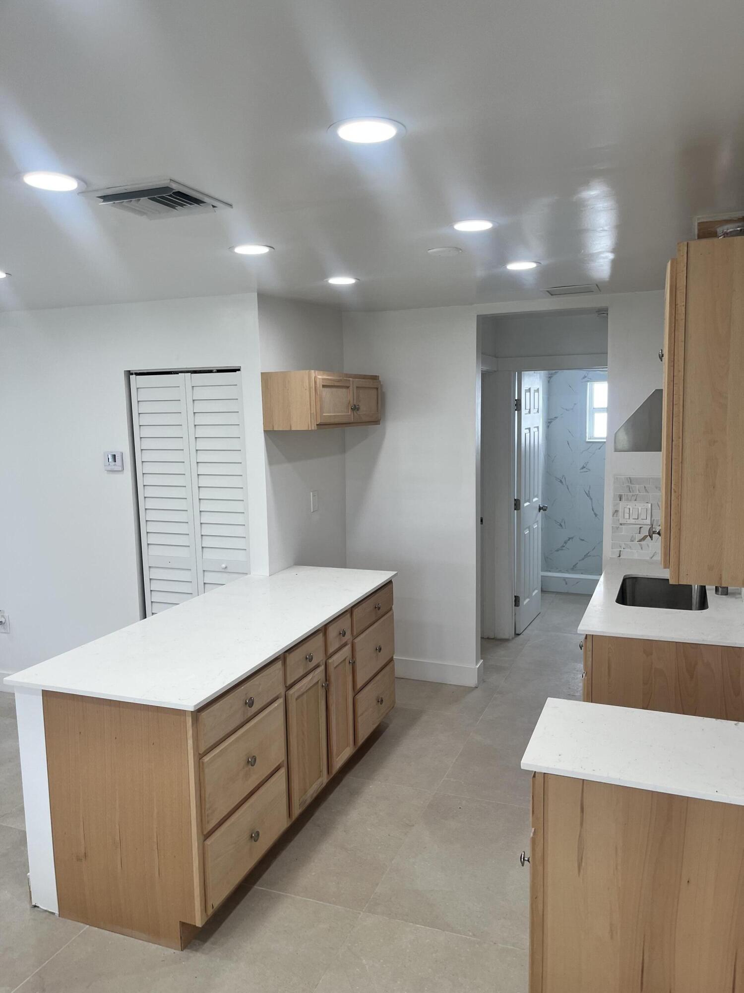 701 S C Street, Lake Worth Beach, FL 33460