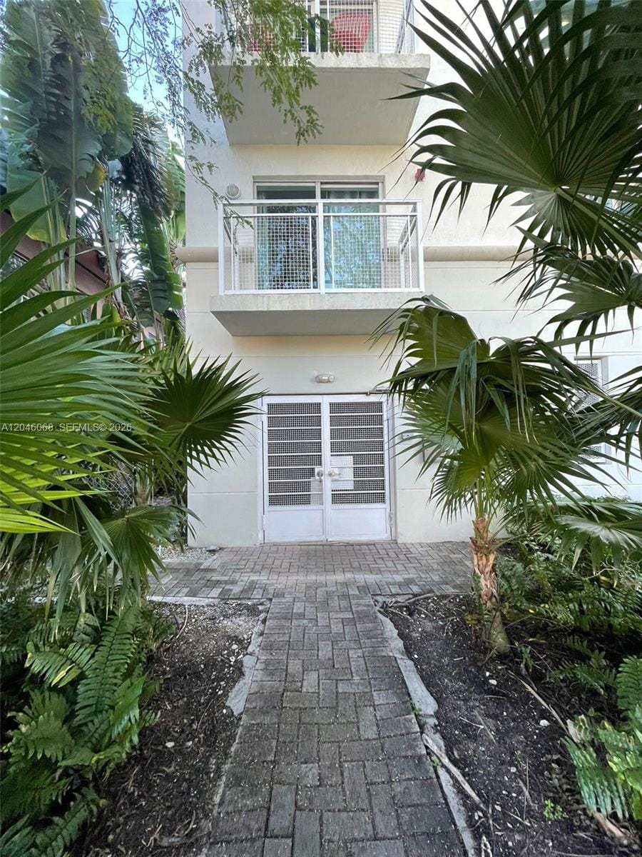 630 85th Street 102, Miami Beach, FL 33141 photo 1