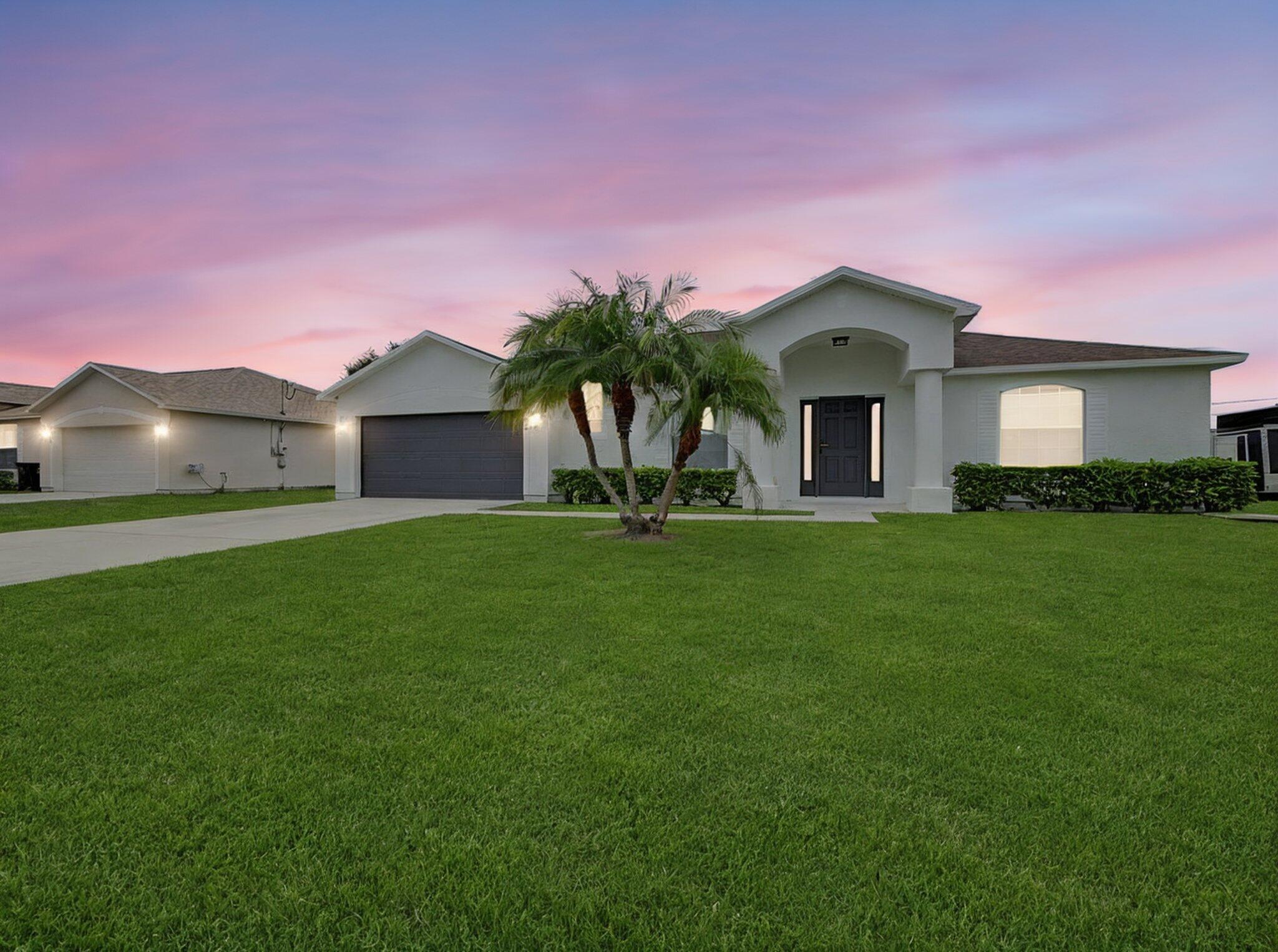 719 SW Broadview Street, Port St. Lucie, FL 34983