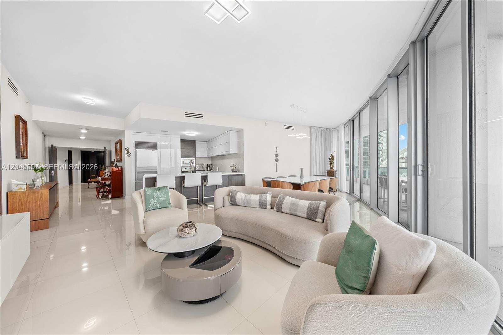 900 Biscayne Boulevard 2506 — photo 2
