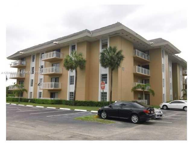 455 S Pine Island Road 306C, Plantation, FL 33324