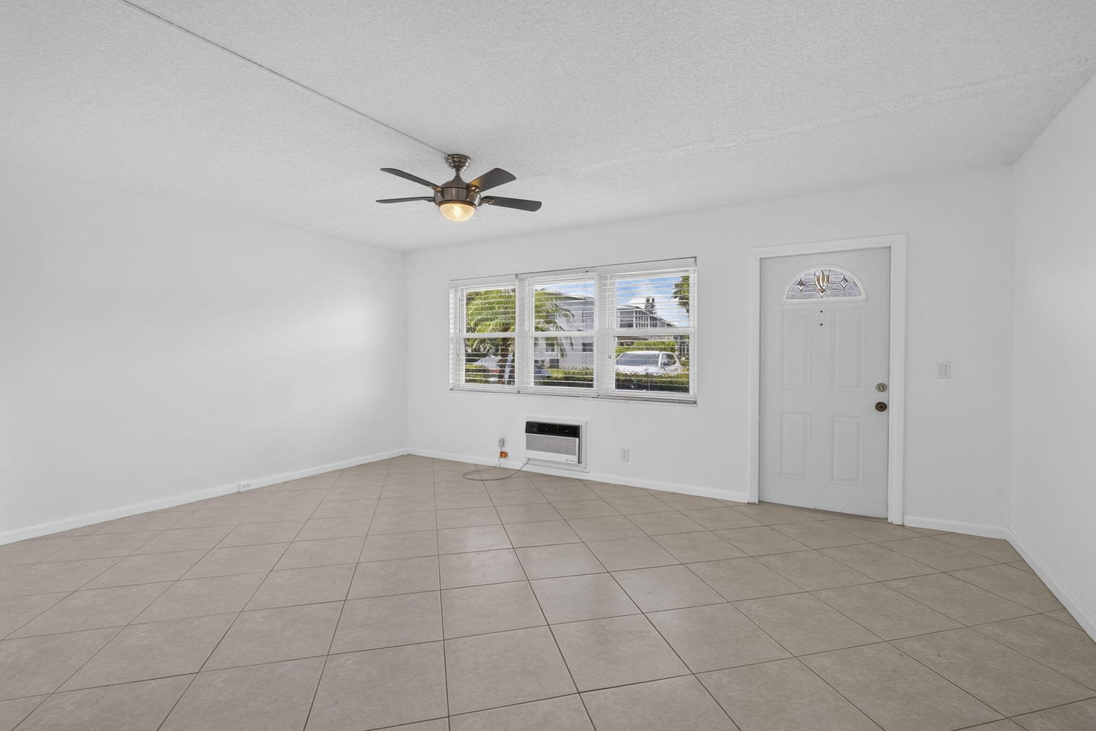 127 Chatham F — photo 4