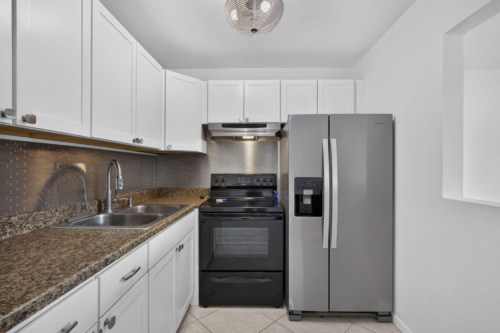 127 Chatham F — photo 8