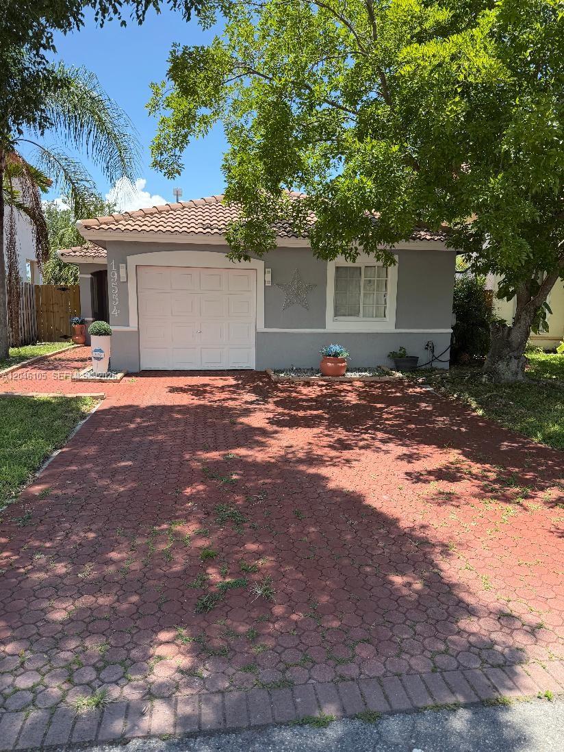 19554 NW 79th Place, Hialeah, FL 33015, Hialeah