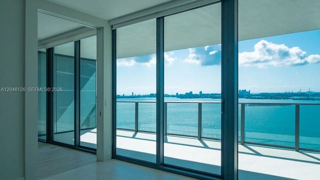 650 NE 32nd Street 2102, Miami, FL 33137