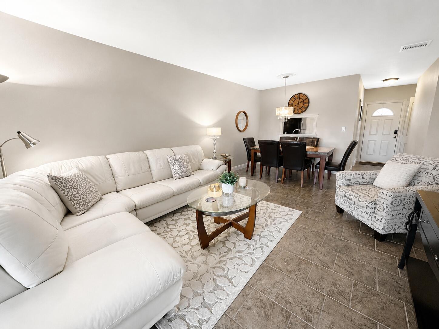 5131 W Oakland Park Boulevard 202, Lauderdale Lakes, FL 33313, Lauderdale Lakes